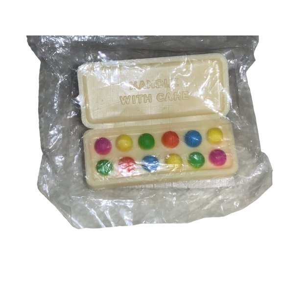 Hallmark Cards Egg Carton of Easter Eggs Plastic Pin 1981 - Picture 1 of 8